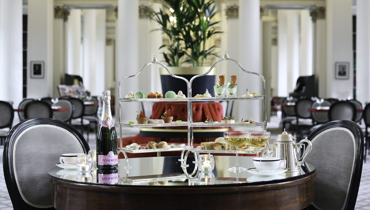Colonnades, Afternoon Tea