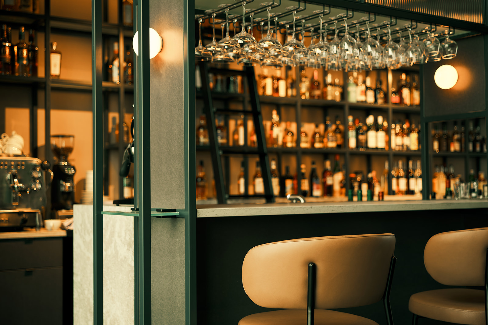 Port of Leith Bar Area