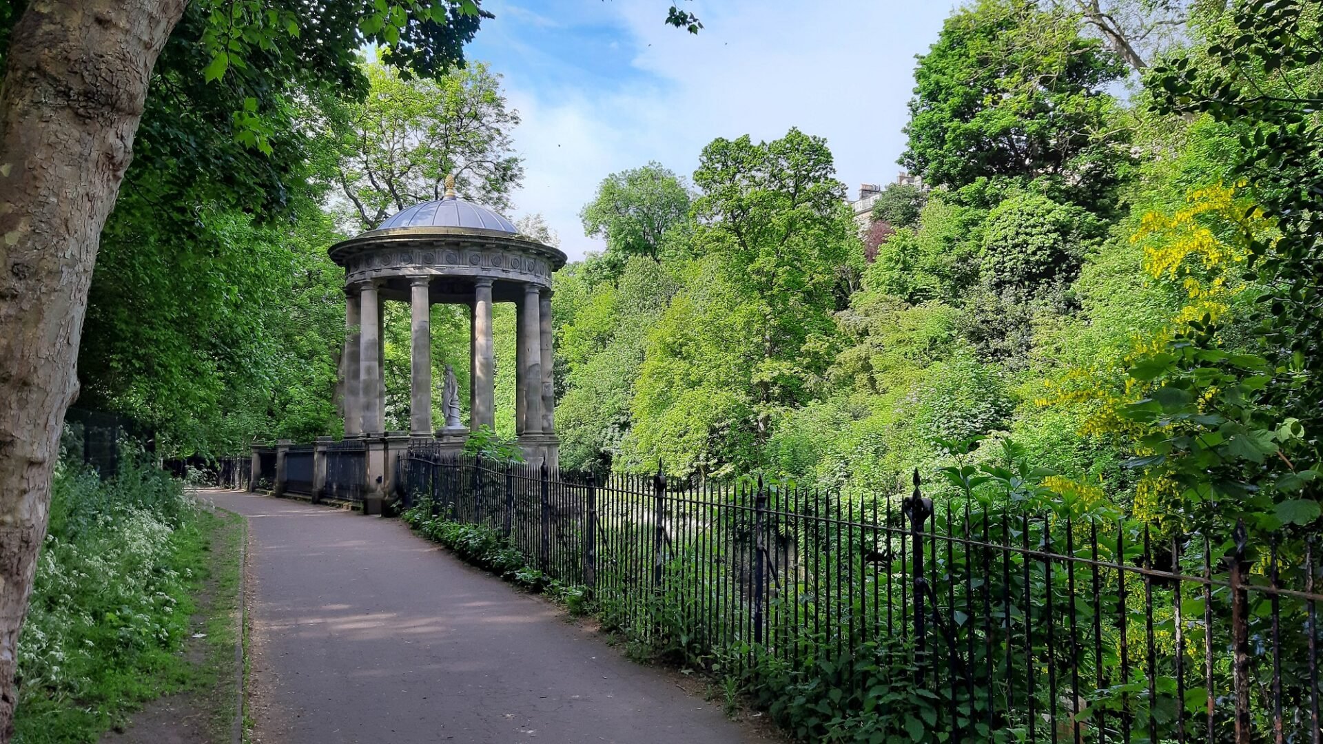 St Bernard's Well
