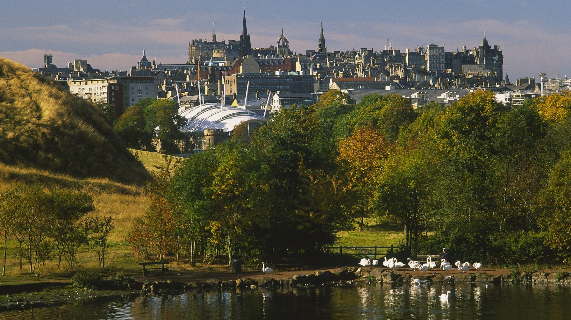St Margaret's Loch in Autumn