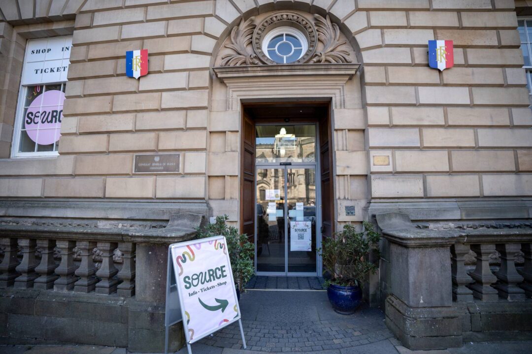 Source Edinburgh - Tourist Information centre Exterior