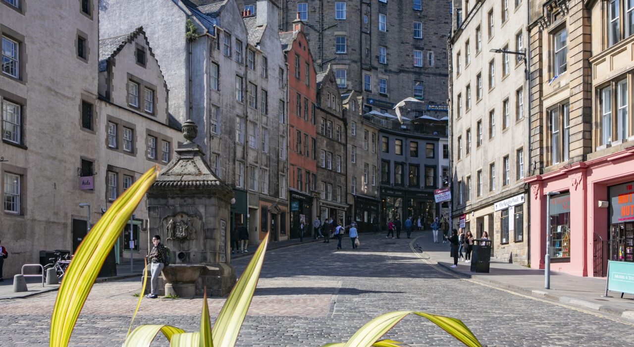 Victoria Street view from the Grassmarket